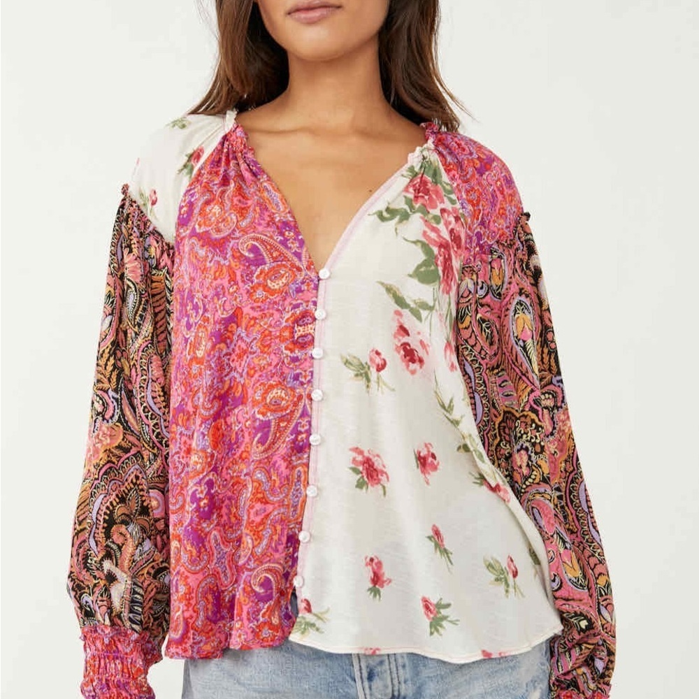 Free People Gemini V-Neck Button Front Top- Size Small - Picture 10 of 10